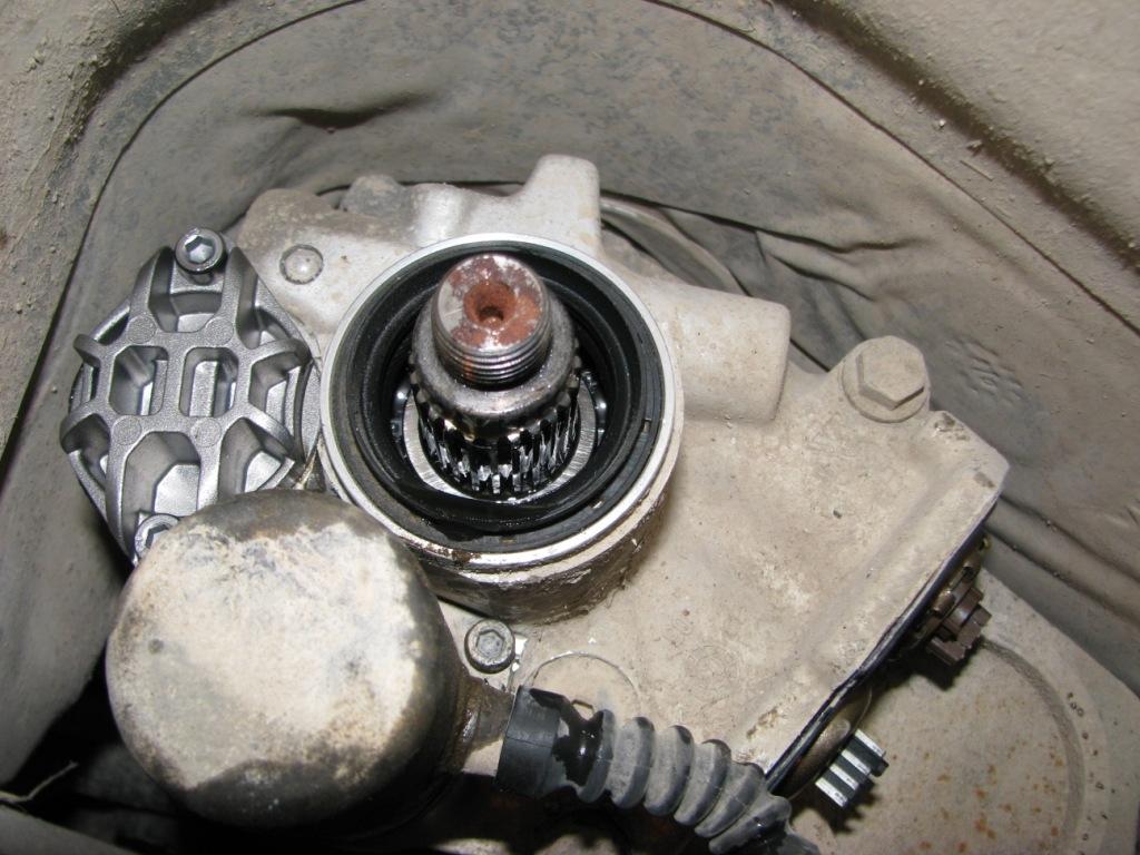 2004 volvo xc70 AOC oil and filter change - Photo 4900